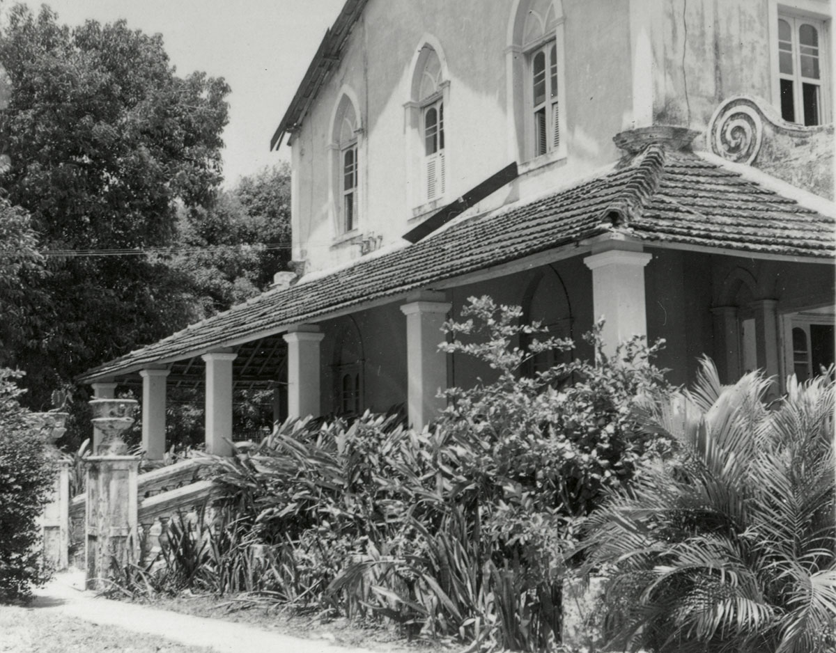 Primeira sede da Escola de Arquitetura, Chácara do Coronel Pierreleveé, 1965.