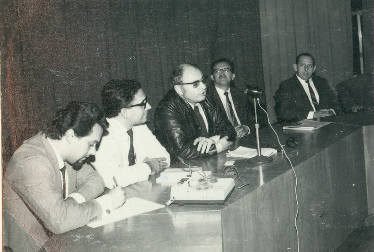 Conferência de Edgar Morin na Faculdade de Direito, 1968. O título da conferência foi “Aspectos da evolução científica do fenômeno cultural de massa”.